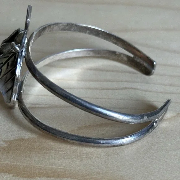 Vintage Taxco Open Cuff Bracelet Size 6.5 Grapes Leaf Mexico 925 Sterling 33.5g - Picture 4 of 8